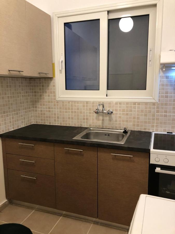 Cosy Apartment In Metaxourgeio Athena Bagian luar foto