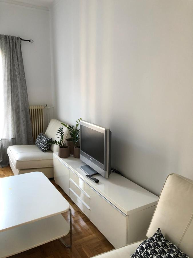 Cosy Apartment In Metaxourgeio Athena Bagian luar foto