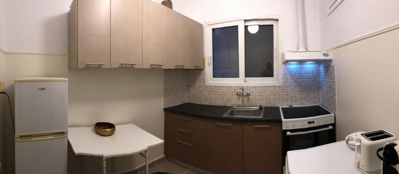 Cosy Apartment In Metaxourgeio Athena Bagian luar foto
