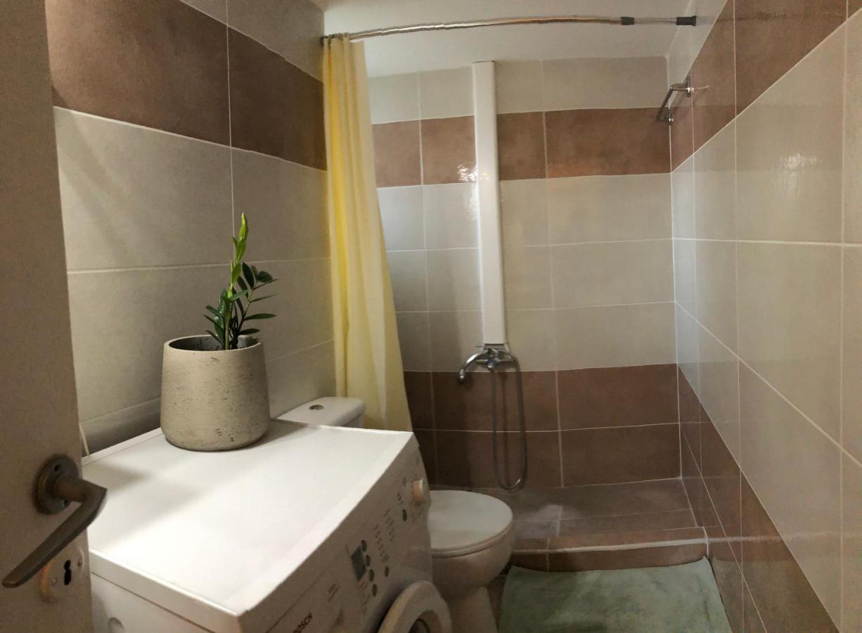Cosy Apartment In Metaxourgeio Athena Bagian luar foto